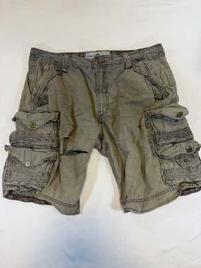 Republic of Couture Cargo Shorts Size 40